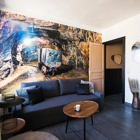 En Duplex Avec 2 - - Pause Miniere *